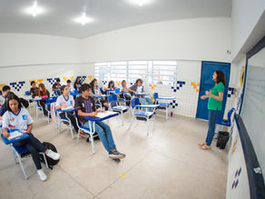 Governo de Alagoas paga retroativo do Piso Nacional da Educação para 2.745 professores