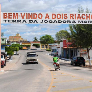 Homem é detido por portar faca em via pública em Dois Riachos