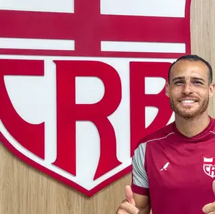 Pedro Castro é apresentado no CRB e aposta em experiência de acessos para buscar a Série A