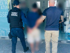 Filho tenta invadir casa e ameaçar a mãe, mas é contido pela Guarda Municipal em Delmiro Gouveia