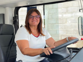 Prefeita Ziane Costa entrega frota de ônibus e novos equipamentos para a educação nesta sexta-feira