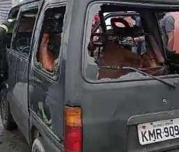 Motorista escapa ileso após veículo pegar fogo no centro de Delmiro Gouveia