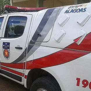 Mulher tem casa arrombada e pertences furtados em Delmiro Gouveia