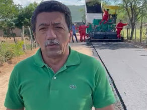 Prefeito Zé Carlos acompanha início das obras de pavimentação no Moreira
