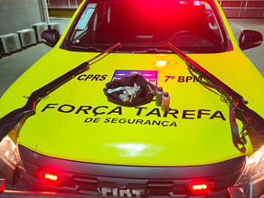 Homem agride jovem em circo e esconde armas no matagal em Maravilha