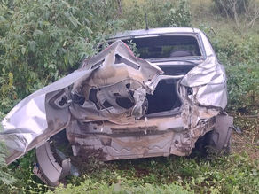 Taxista perde controle de veículo ao desviar de buraco na BR-423, em Água Branca