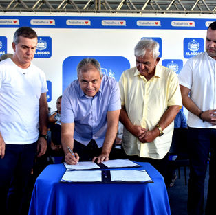 Governo de Alagoas assina ordem de serviço para obras de pavimentação asfáltica em Poço das Trincheiras