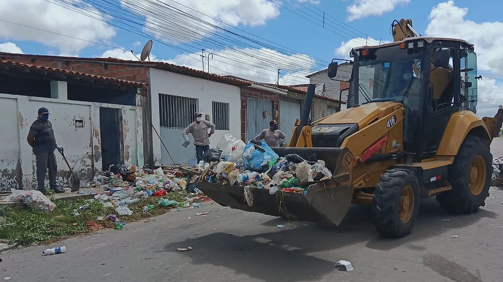 Após ação do MPAL, acumulador compulsivo é internado e Prefeitura de Delmiro Gouveia é obrigada a higienizar o imóvel