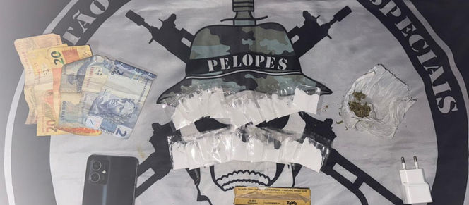 Homem é preso com drogas após tentar fugir da polícia em Mata Grande