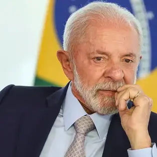 Lula lidera 1º turno contra todos os adversários, diz pesquisa