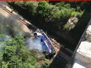 Motorista de ônibus que saiu de Mata Grande e caiu em ponte de MG matando 19 alagoanos é indiciado