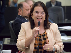 Fátima Canuto reitera solicitação para funcionamento da Casa de Custódia de Delmiro Gouveia