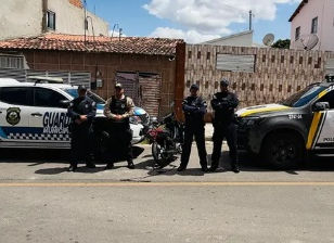 Guarda Municipal intercepta motociclista após fuga e manobra perigosa em Delmiro Gouveia