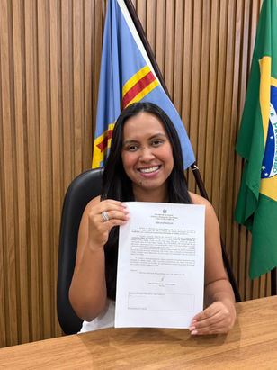 Nayara Emmanuela assina ordem de serviço para reconstrução da Escola José Gomes Lima em Água Branca