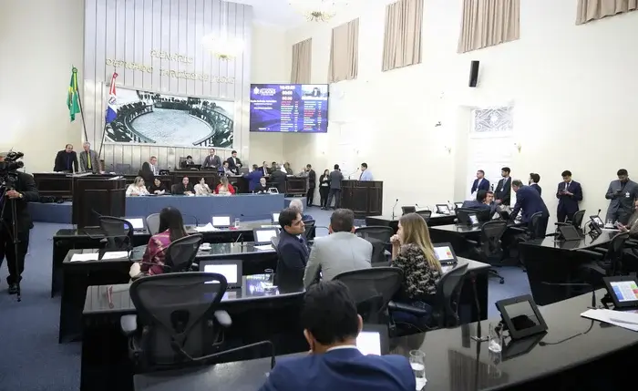 Veto de Lula reacende risco de perda de cadeiras de Alagoas na Câmara e ALE