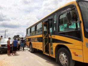 Jovem que caiu do ônibus e morreu atropelado pelo próprio veículo tinha aproximadamente 15 anos