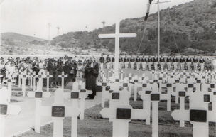 tombes des marins disparus le 3 juillet 1940