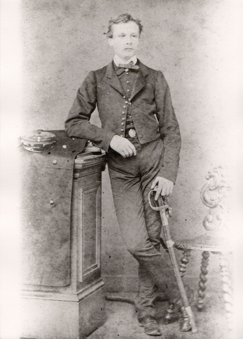 1869 – 1913. Un jeune officier de marine qui aurait une carrière très riche !