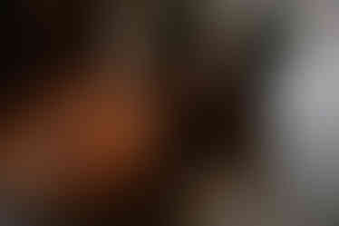 Malfoy Photographe, préparatif du marié, chateau de Planchevienne, Année 20, Peaky Blinders mariage, costume marié Tailor Trucks