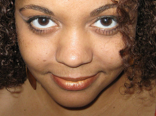 Alluring photo of Sophia with piercing brown eyes