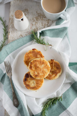 Apple rosemary crumpets