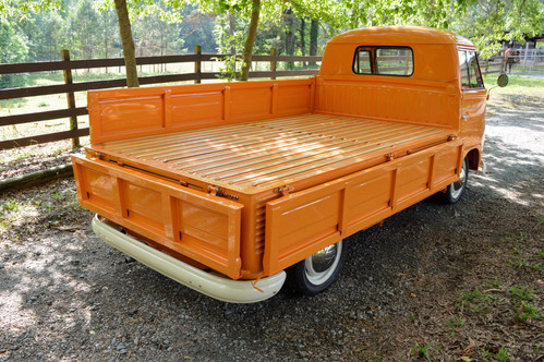 1969 VW Bus - Orange Single Cab1981 Toyota Bandeirante | Overland