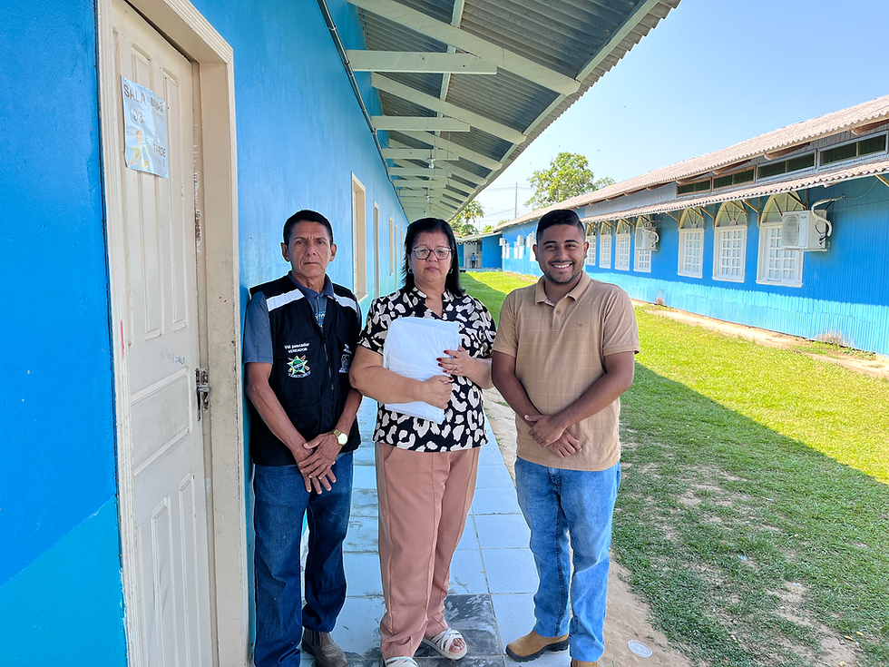 Vereadores Véi Pescador e Endreo Mendes visitam escolas municipais e ouvem reivindicações da comunidade