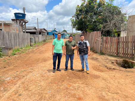 Vereadores fiscalizam início das obras de melhoramento na Travessa Novo Destino