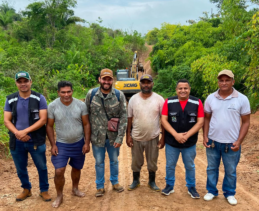 Da reunião para a estrada: vereadores acompanham melhoria do ramal do 24