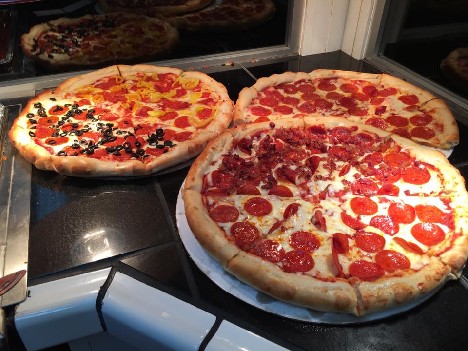 Cw Concessions United States Butter Crust Pizza