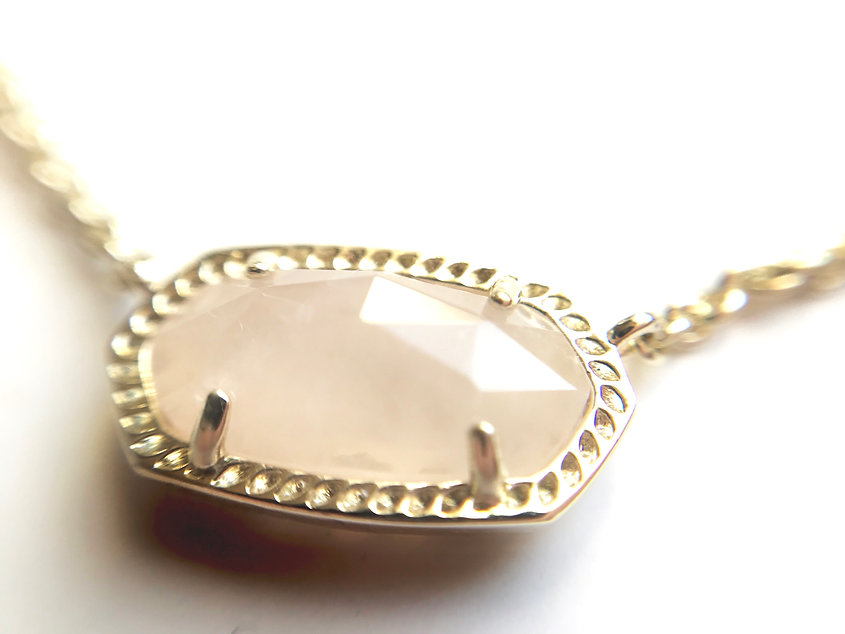 Kendra Scott Elisa Pendant Necklace in Rose Quartz
