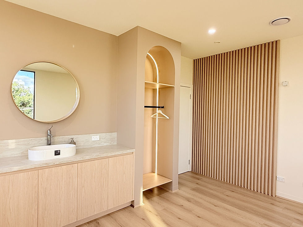 BATHROOM & VANITY