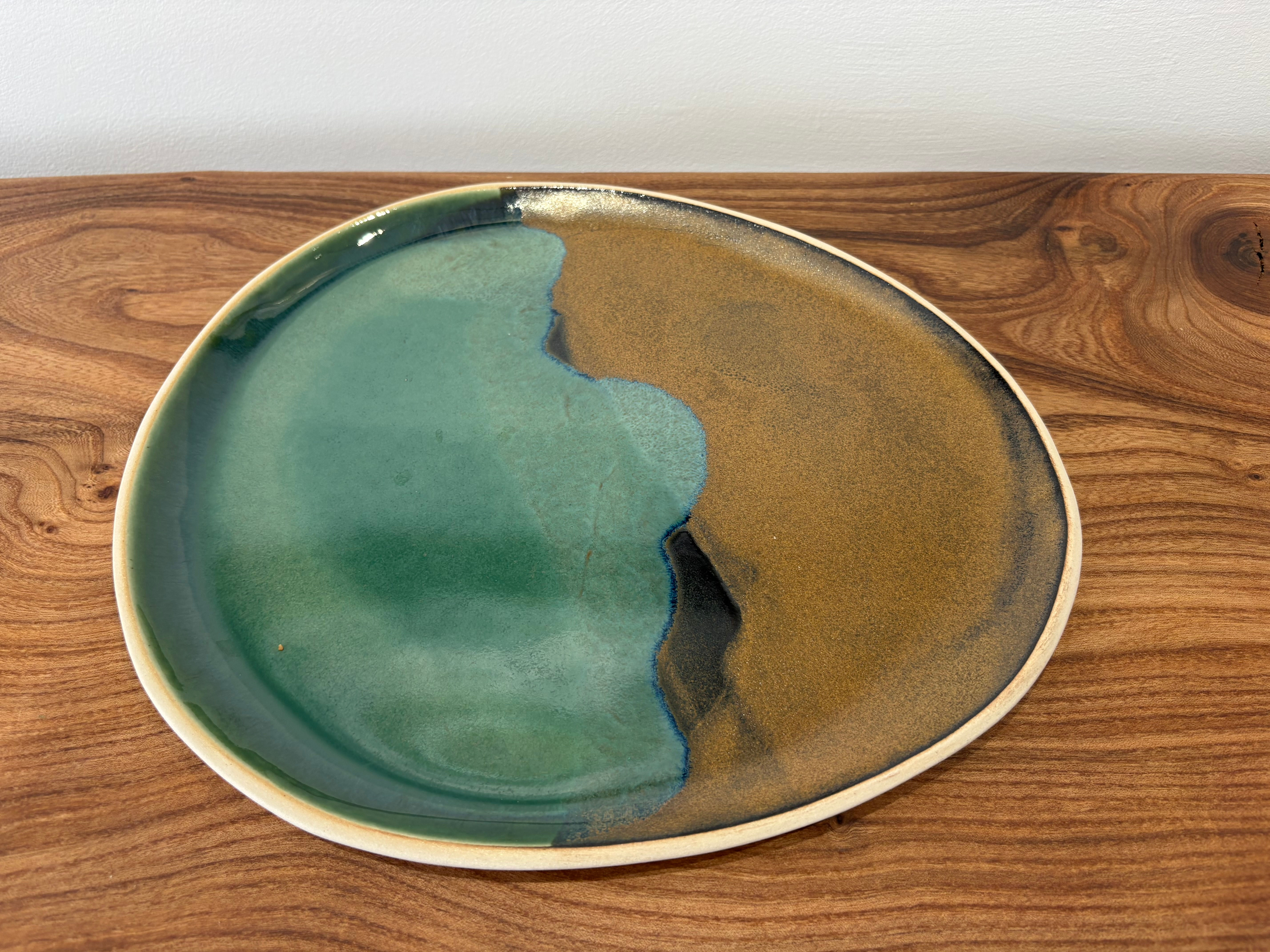 Oishii Large Avocado Shaped Plate by Ghaz