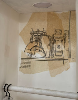 the_closet_inside_I_upper