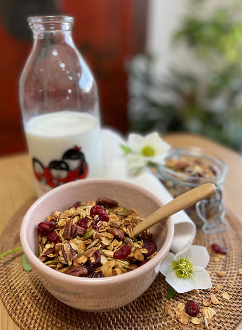 自家製はちみつグラノーラ Homemade Honey Granola