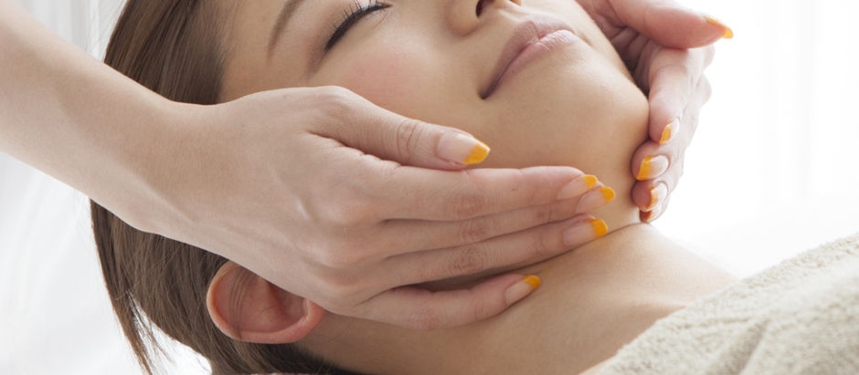 Facial Massage Benefits 