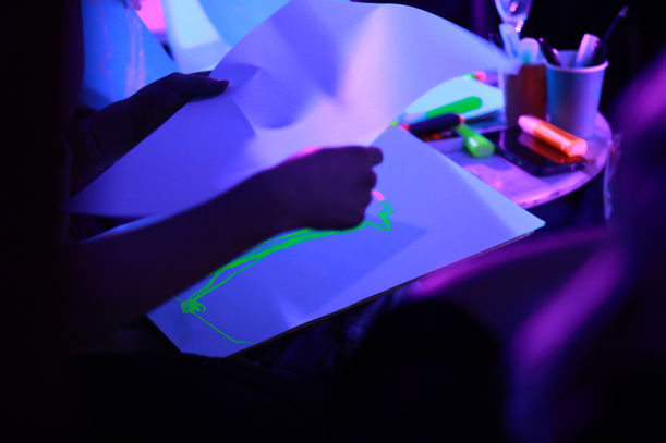 Attendee's at Neon Naked Life Drawing.