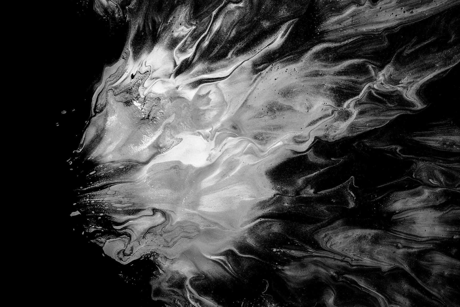 pawel-czerwinski-SOiSsilz3Eg-unsplash_ed