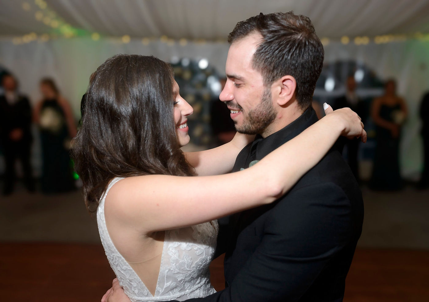 lovely-portrait-bride-groom-first-dance-closeup.jpg