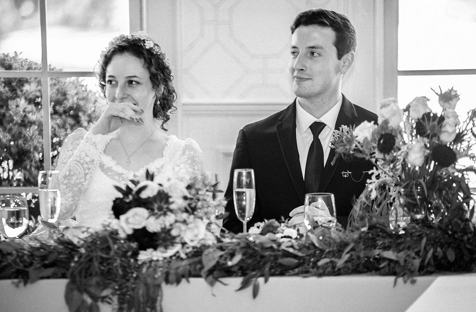brides-reaction-during-toasts-in-black-and-white-ron-richman-photography.jpg
