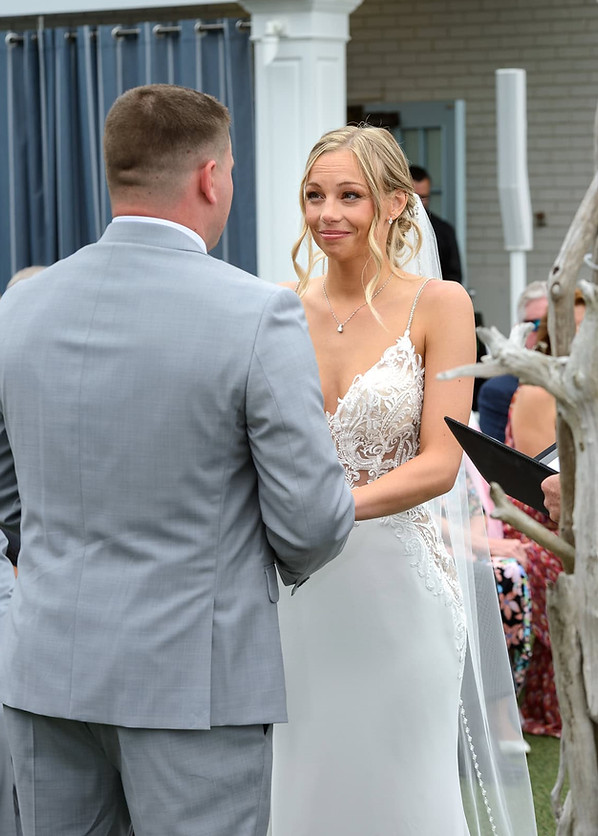 ocean-beach-wedding-bride-at-the-alter.jpg