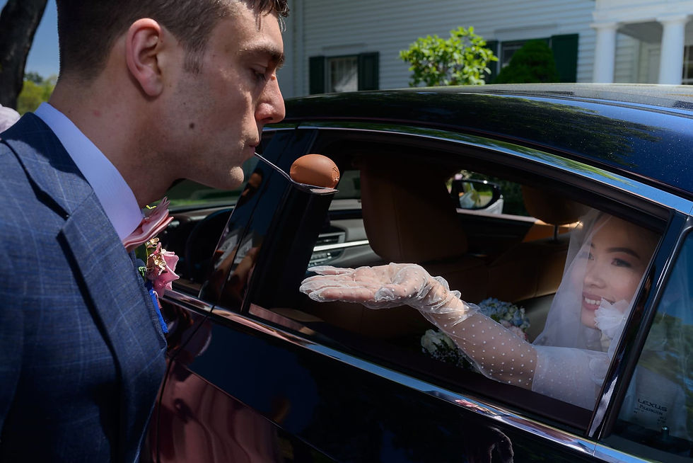 the-egg-game-for-the-bride-ron-richman-photography.jpg