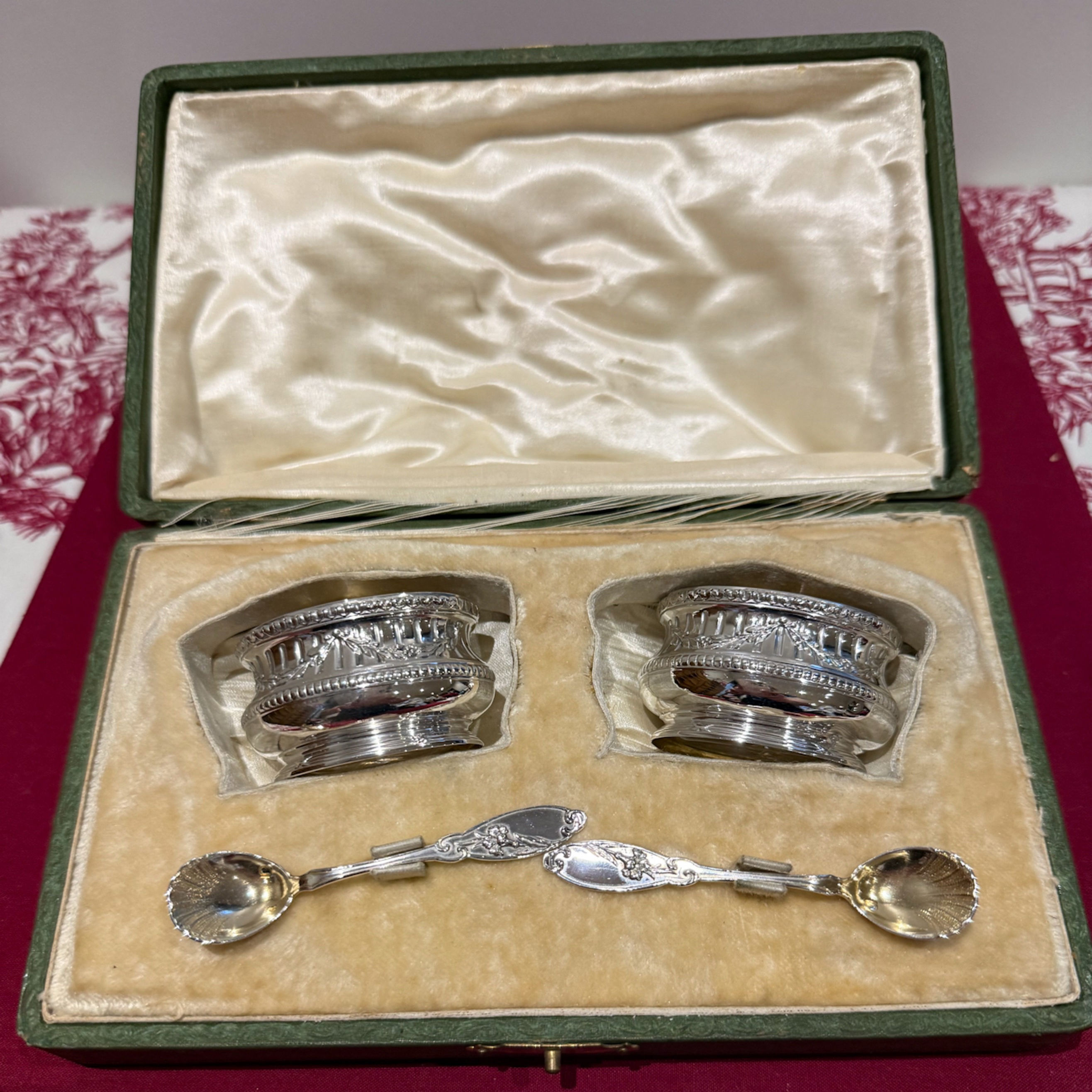 Paire de salerons argent massif et vermeil 