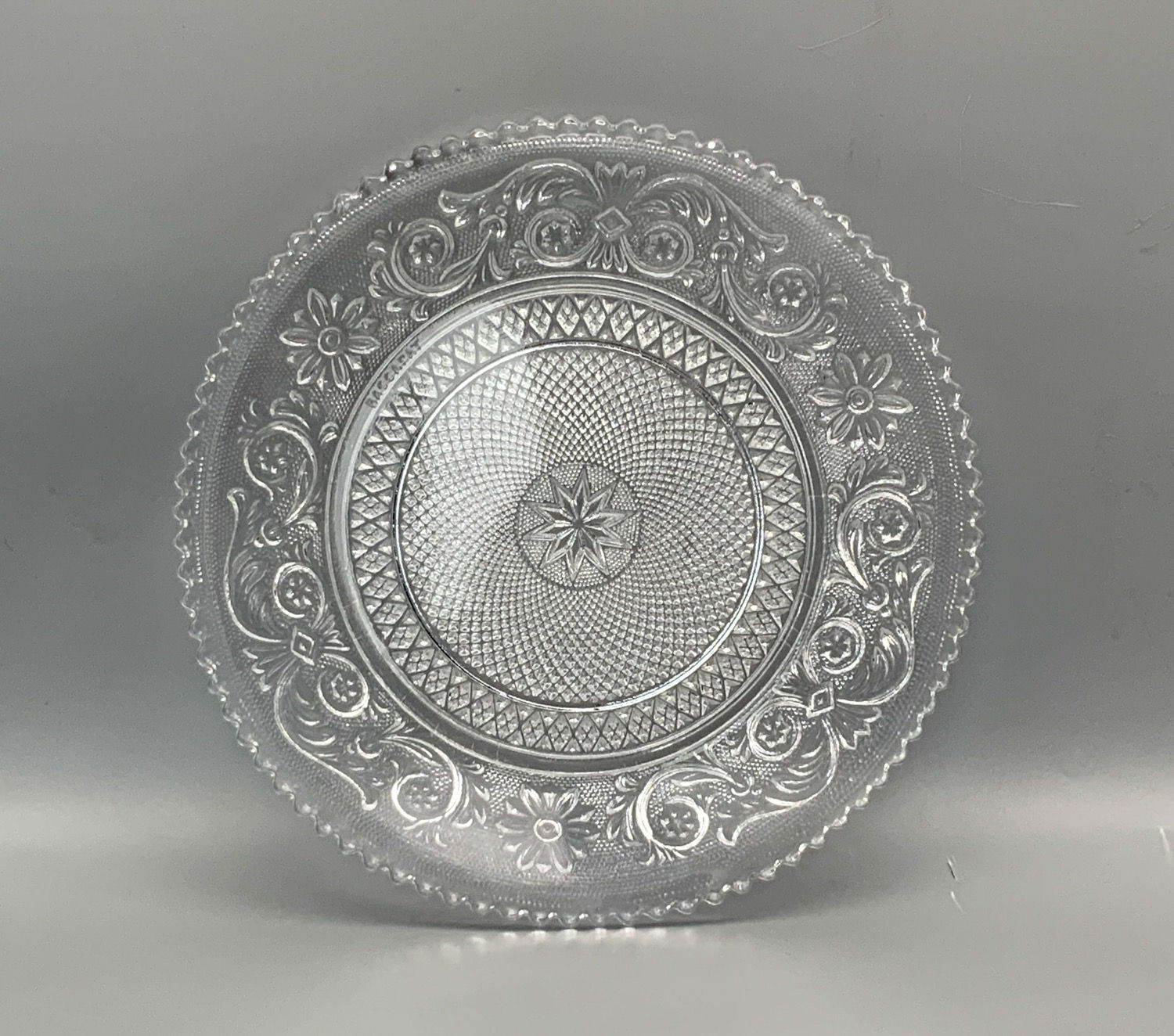 Baccarat assiette cristal diamètre 20 cm