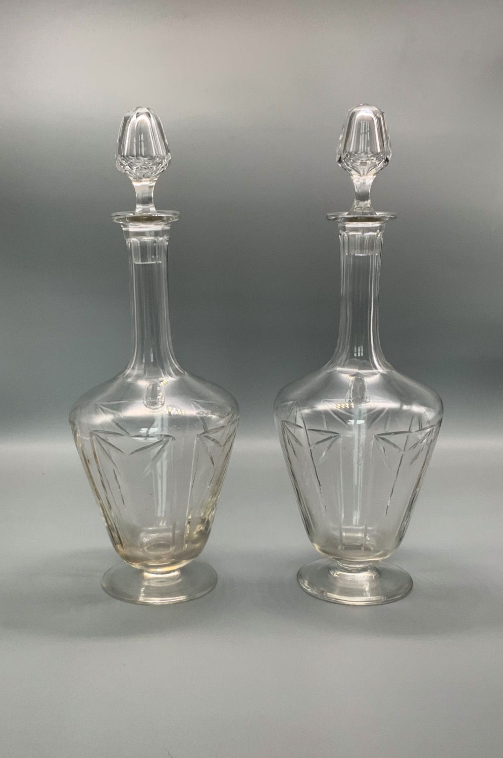 Paire de carafes cristal