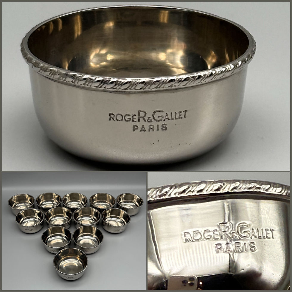 الصورة المصغرة: 12 coupelles / rince-doigts métal argenté Roger&Gallet Paris 