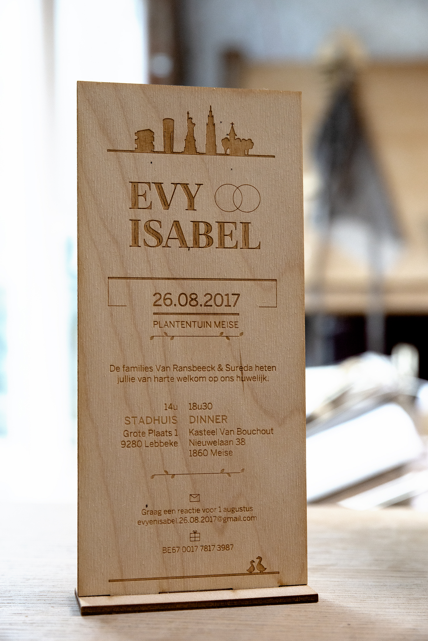 houten trouwkaart