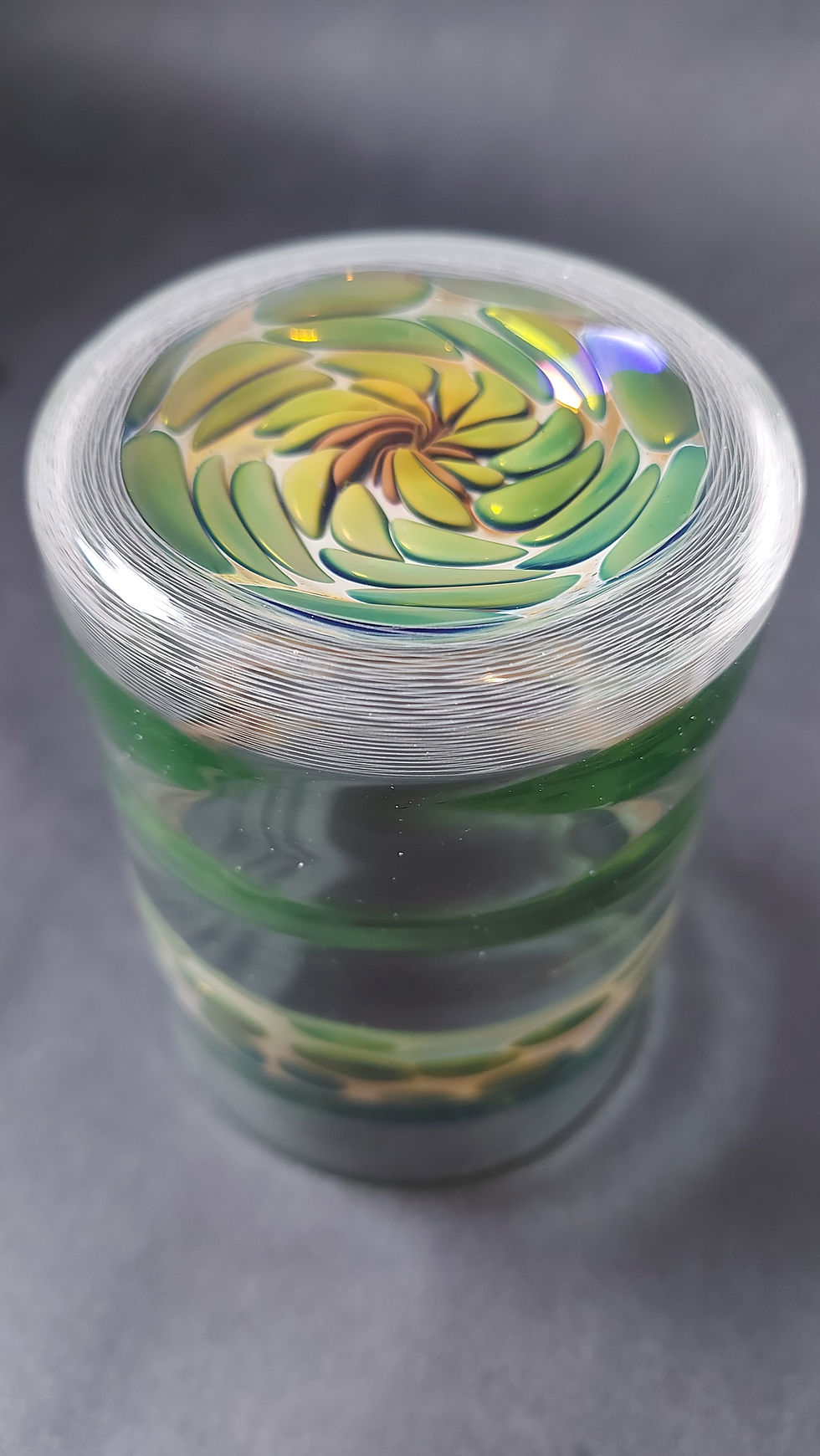 Thumbnail: Retti collab set w/ @jhoneyglass