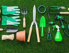 SISTEMAZIONE GIARDINO