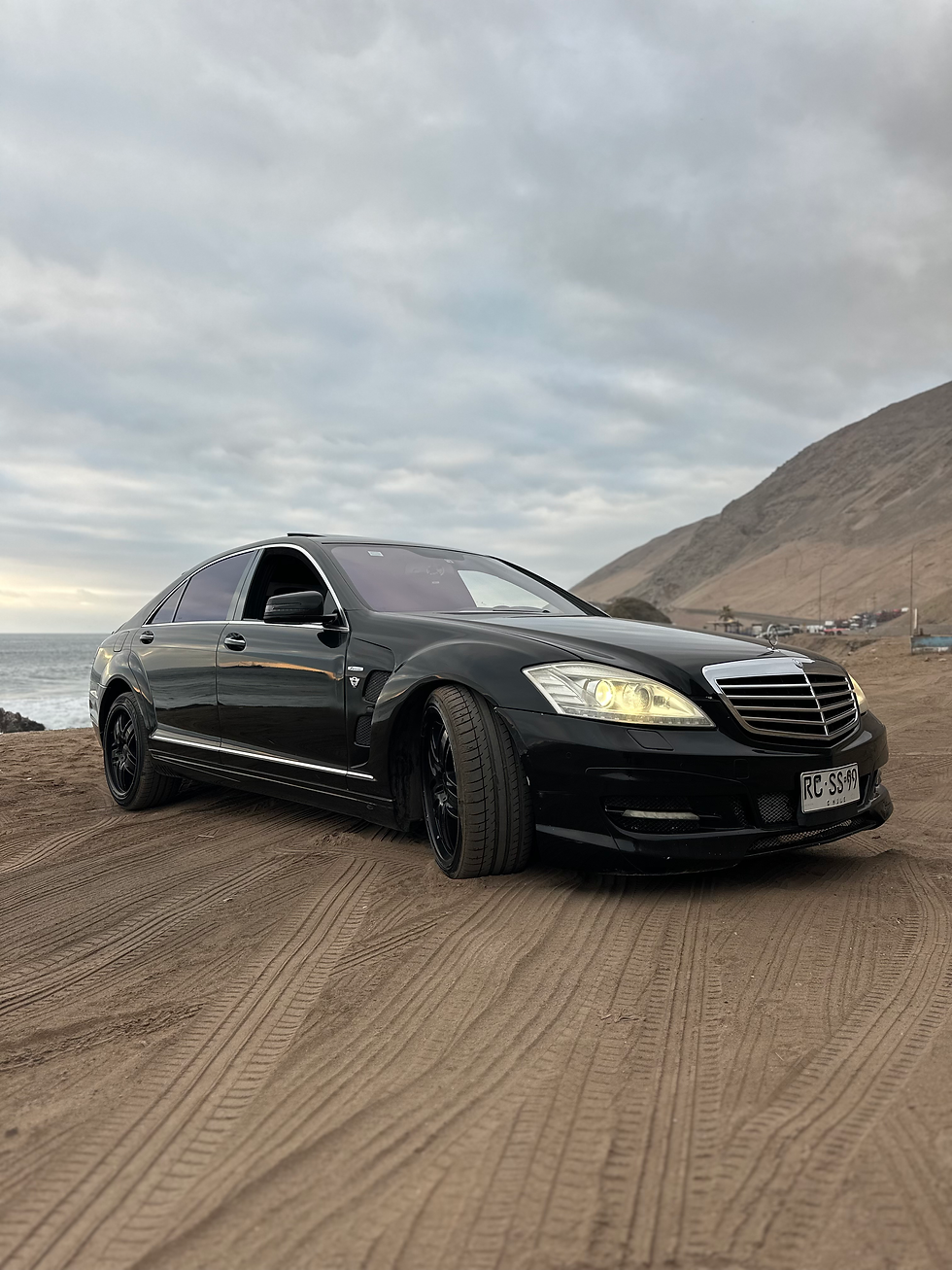 Miniatura: MERCEDES-BENZ S500 LORINSER 2006 v8 (VOLANTE ORIGINAL)